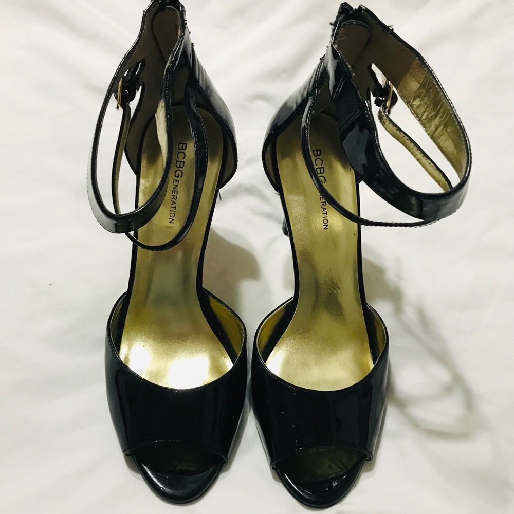Heels - Picture 2 of 4